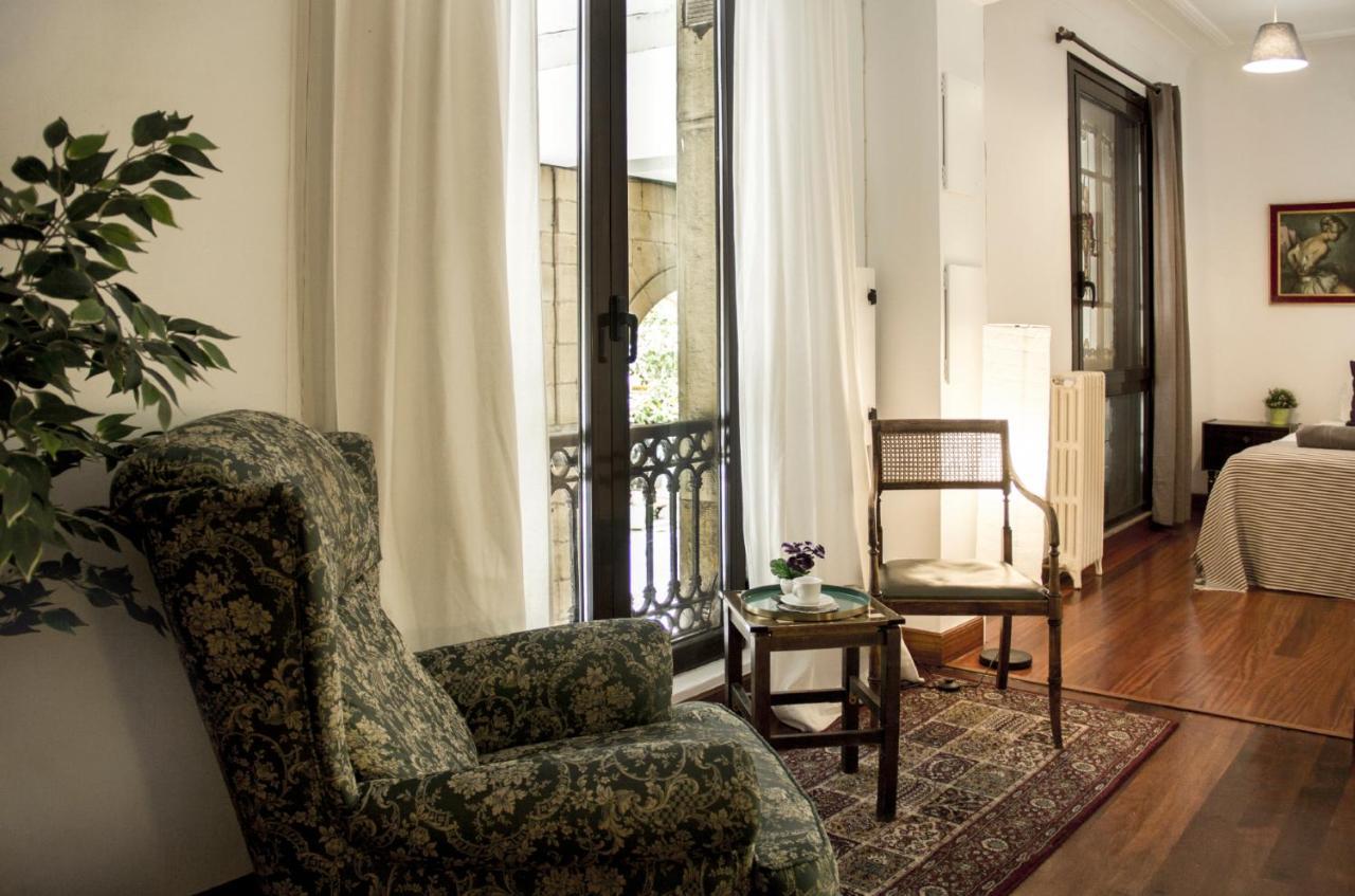 Central, Spacious And Authentic Family Appartement *